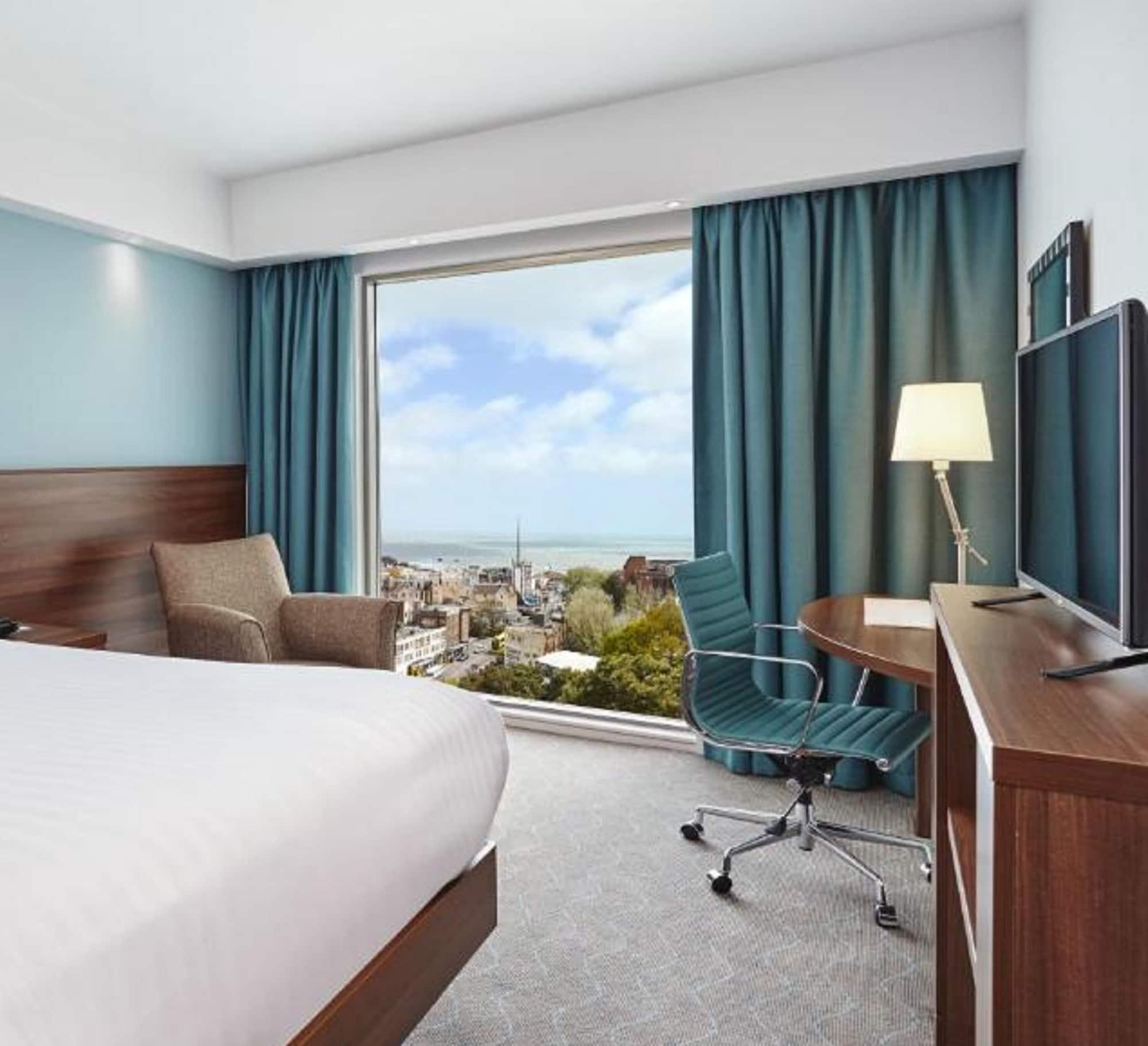 Hampton By Hilton Bournemouth Hotel Ngoại thất bức ảnh